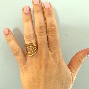 Express yellow-gold-colored ring size 7.75